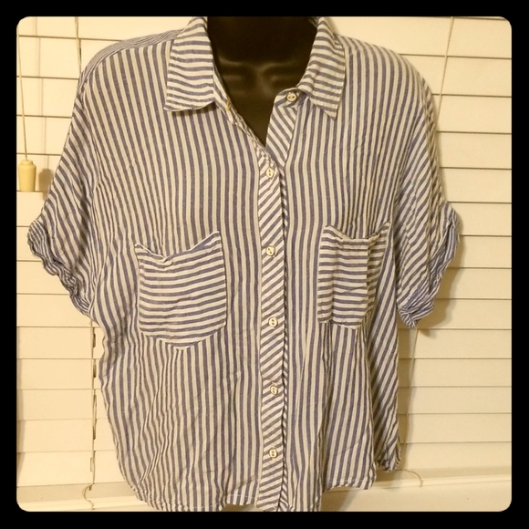 Socialite Tops - Socialite small size with blue and white stripes